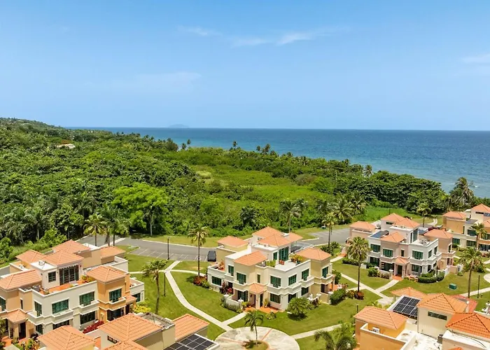 Beachfront Surf House-Family Fun, Pool And Solar