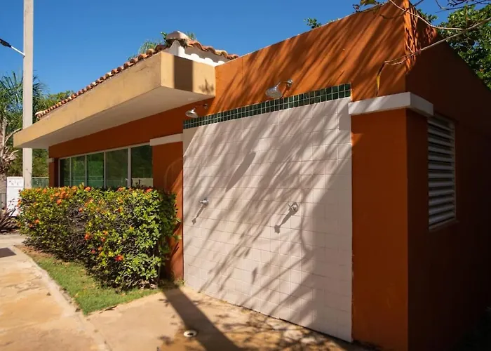 Landing View 304 | Rooftop & Walk To Sandy Beach